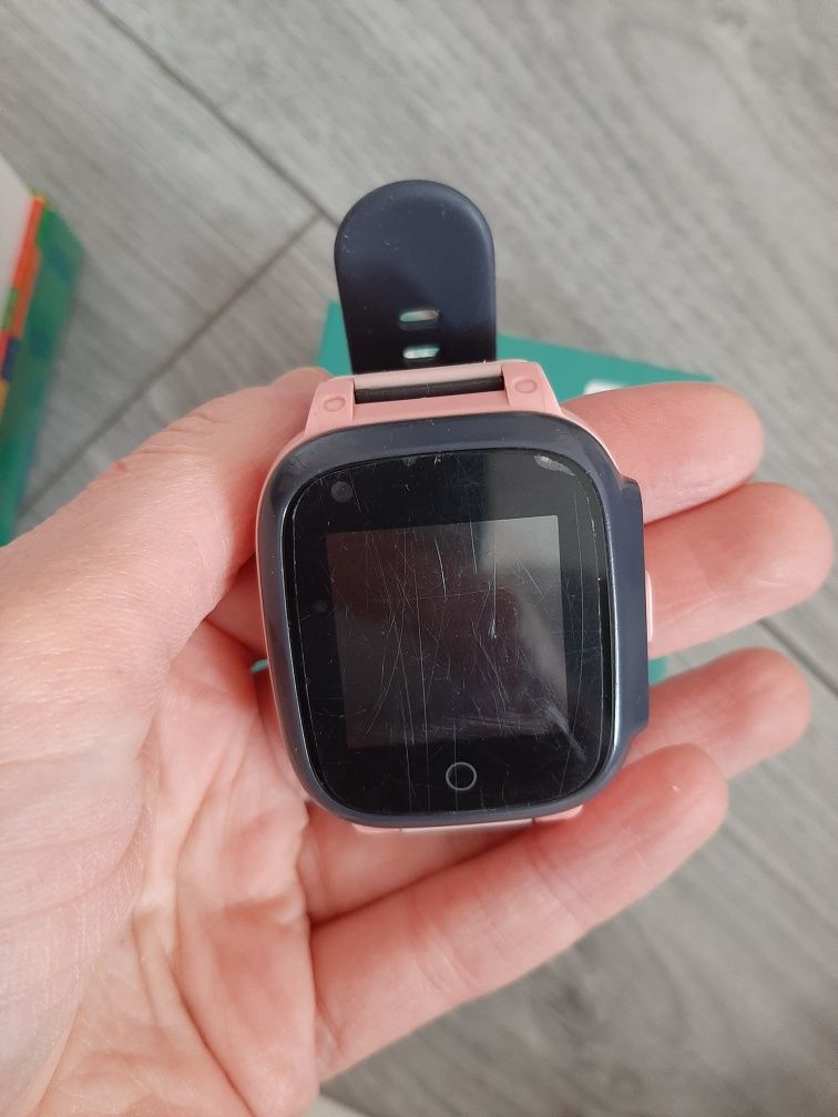 Смарт-годинник дитячий Gelius Care з GPS трекером pink (GP-PK004)