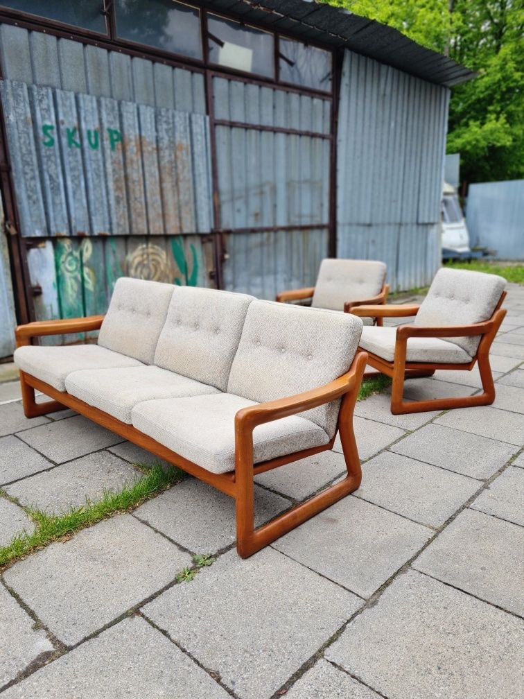 Sofa plus dwa fotele tekowe marki KOMFORT, Dania lata 70 ,mid-century