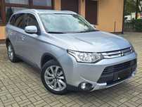 Mitsubishi Outlander 4WD klimatronic skóra nawigacja niski przebieg alufelgi 4x4