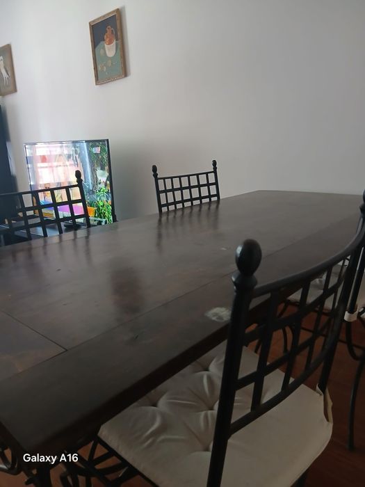 Mesa de Jantar + 6 Cadeiras