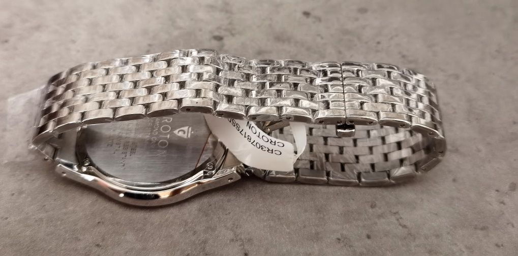 швейцарские часы мужские с натуральными бриллиантами 0.50ct .