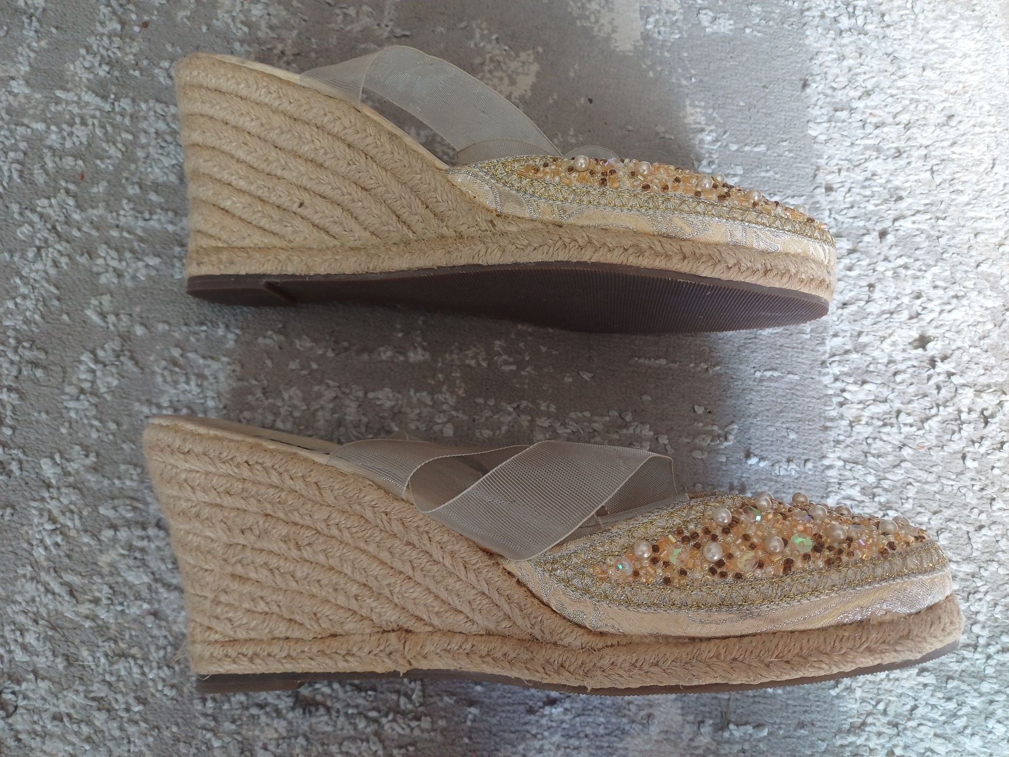 Sandały na koturnie Steve Madden