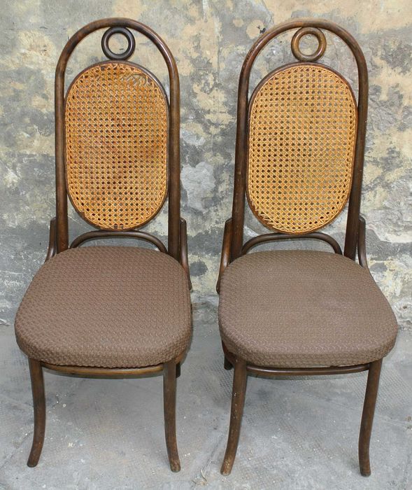 Krzesła typu Thonet - wysokie oparcie - 2 sztuki - aktualne