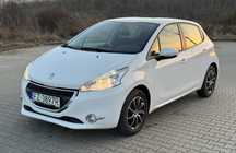 Peugeot 208 5 drzwiowa 1.2 PureTech 82 KM polski salon, bezwypadkowy