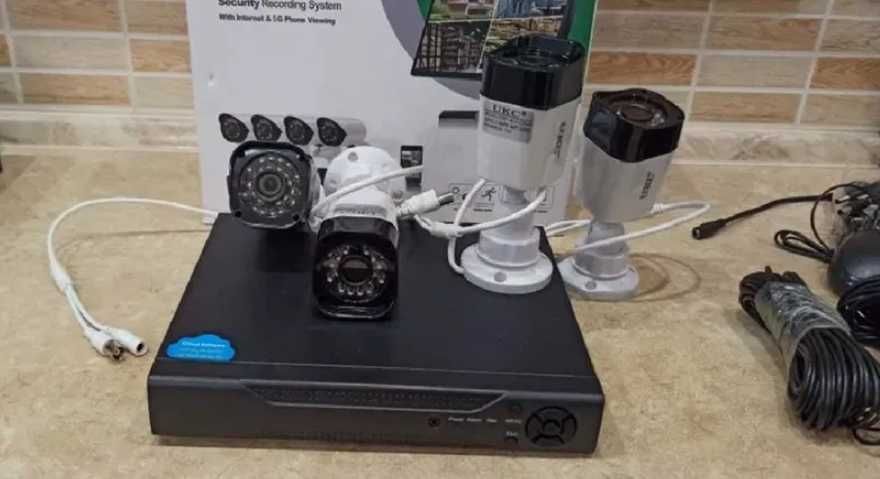 Комплект видеонаблюдения набор на 4 камеры з реєстратором Full HD