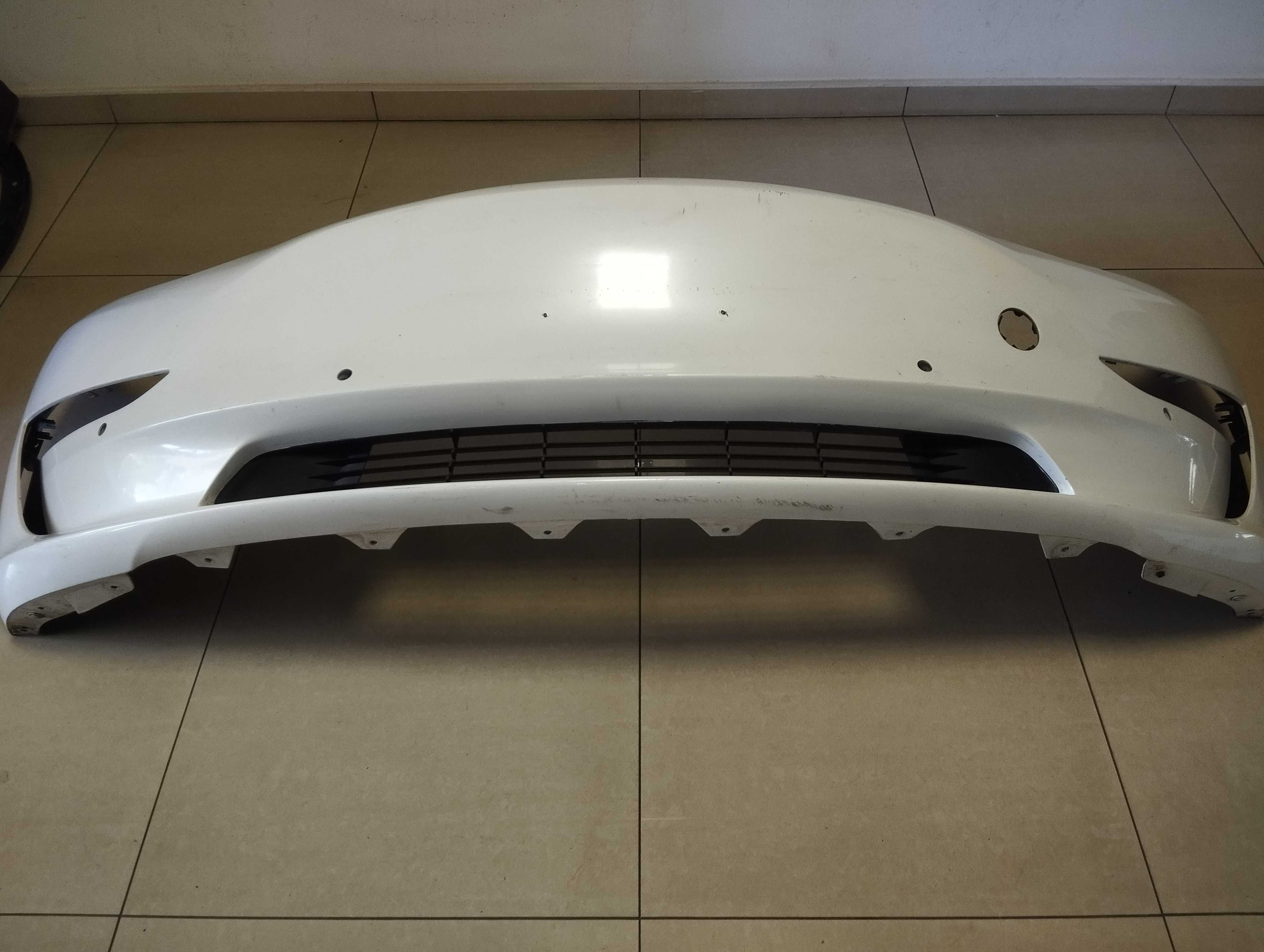 Бампер передній Tesla M3 Model 3  2019 2020 2021 2022 2023