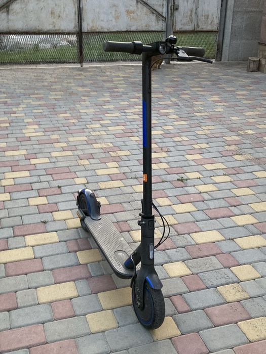 Електросамокат xiomi 365 pro