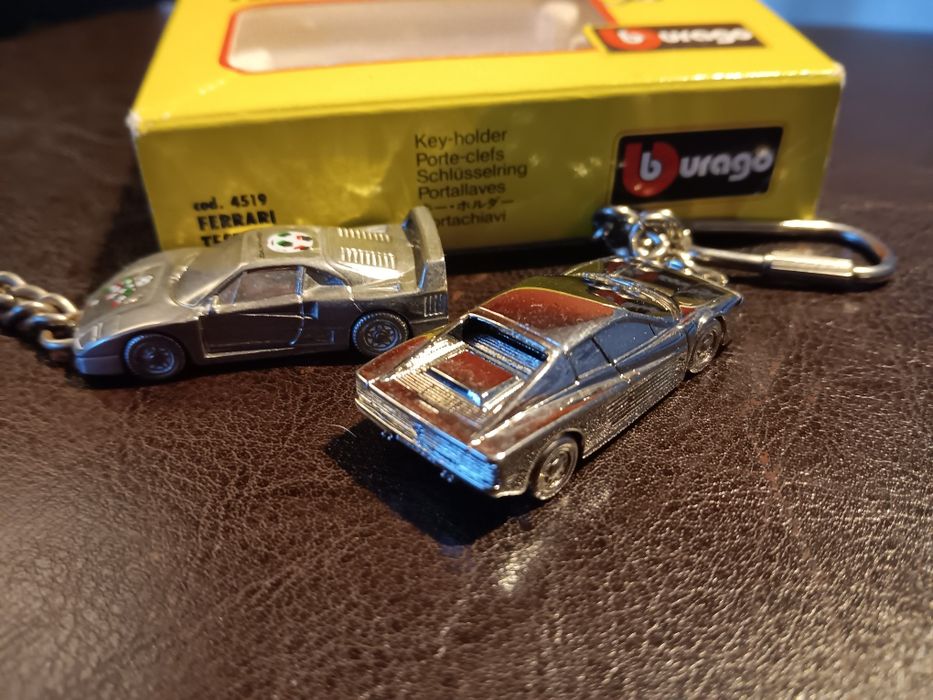 2 Porta chaves FERRARI