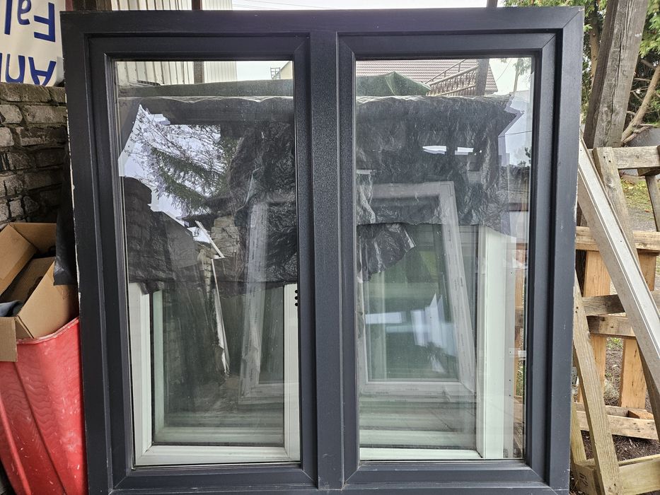 Okna Pcv Antracyt -sz148x149wys- dwuskrzydłowe (2szt)