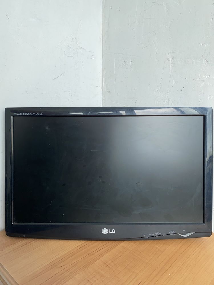 Монітор 18,5" TN LG W1943SS [без ніжки]