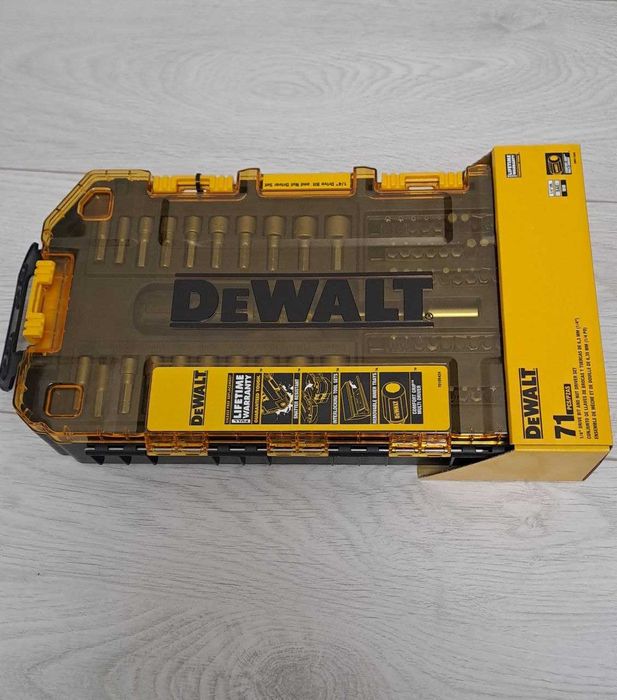 Набір біт та головок Dewalt