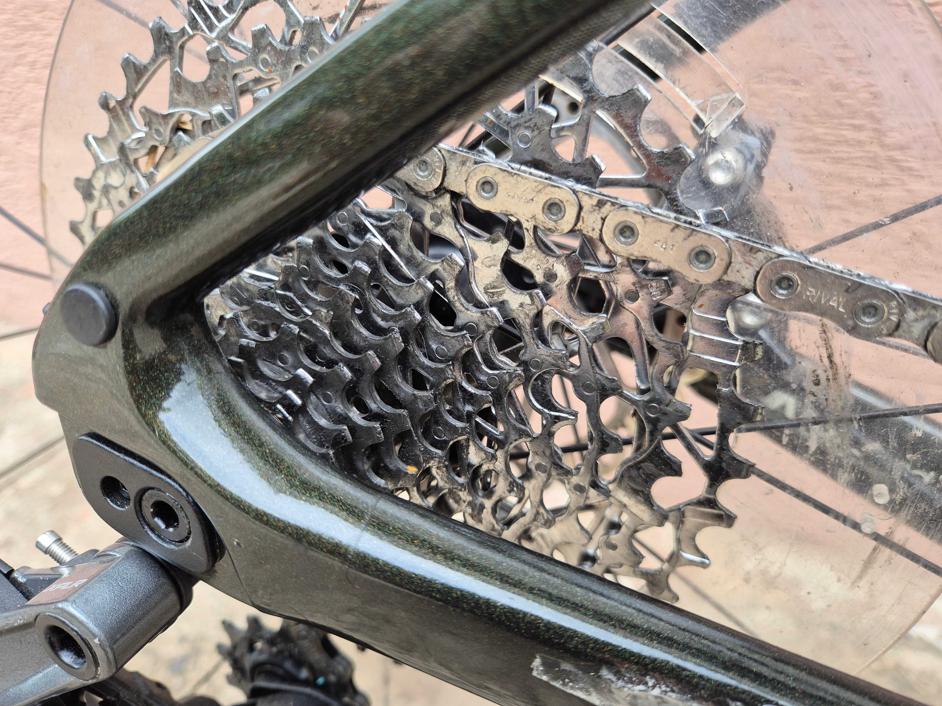 Gravel Giant Revolt Advanced 1 Etap, Sram Rival AXS 1x12