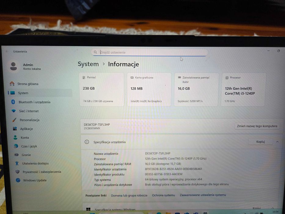 Lenovo ThinkPad X1 Carbon Gen 10 i5-1240P/16GB/256 SSD/14'' FHD WIN 11