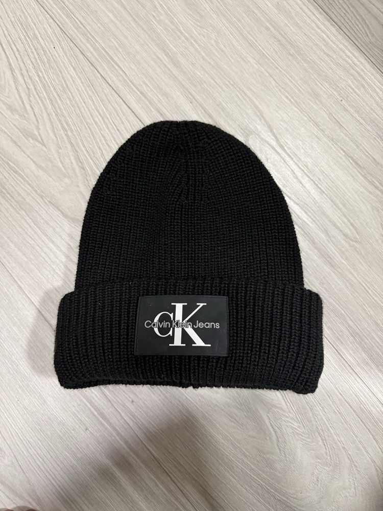 Шапка Calvin Klein