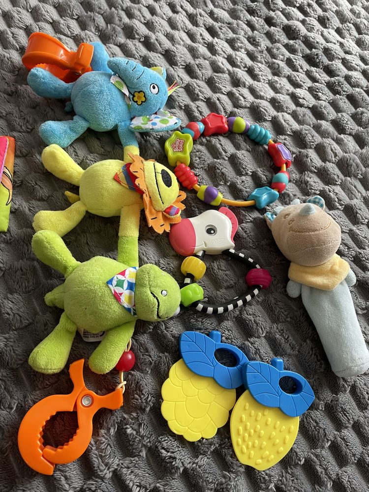 Іграшки для немовлят новонароджених книжка шуршалка прорізувач