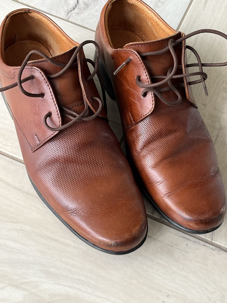 Buty skórzane komunijne  eleganckie
