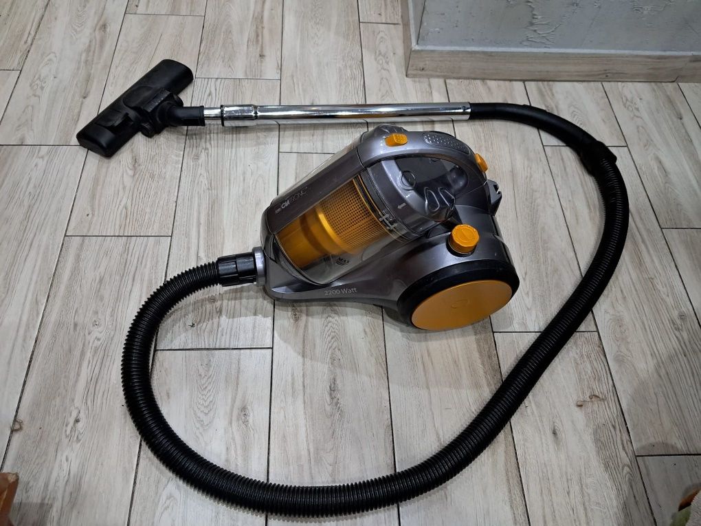 CLATRONIC 2200W odkurzacz bezworkowy