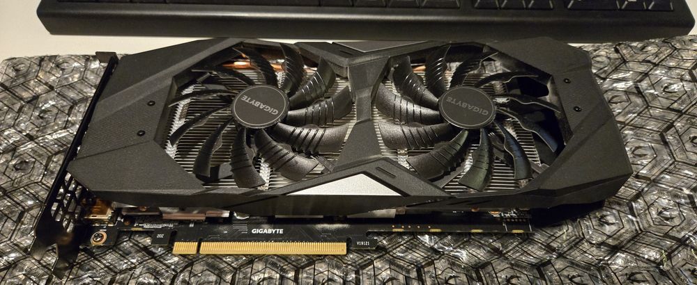 Karta graficzna GeForce RTX 2060 Super