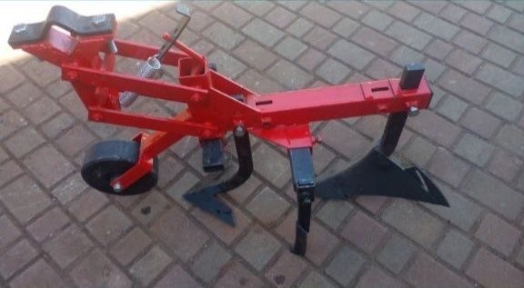 Культиватор міжрядного обробітку