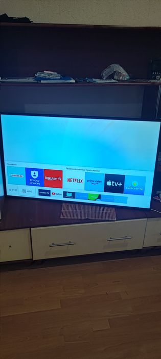 Продам телевизор SAMSUNG UE55MU6103