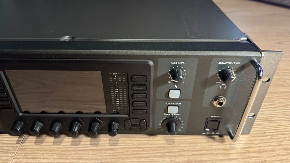 Behringer X32 Rack 40-Input 25-Bus Rackmount Digital Mixer