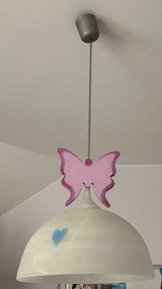 Lampy wiszące do pokoju dziecięcego