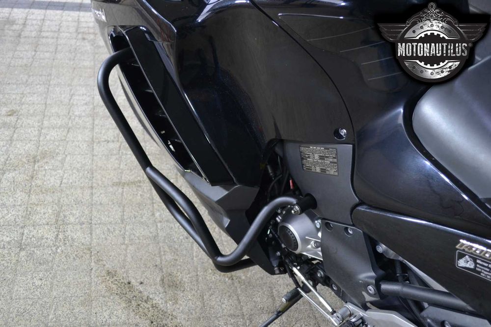 gmole przednie + tylne Kawasaki GTR 1400 roczniki 2007 - 2010