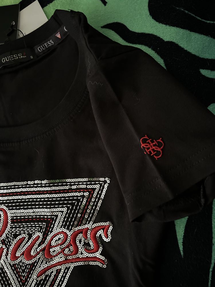T-shirt damski guess rozmiar S