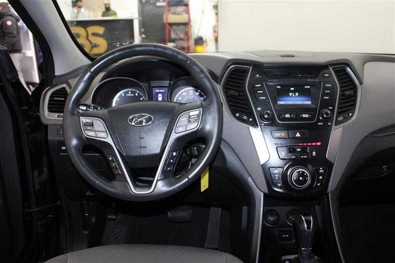 У продажу Hyundai Santa Fe Sport 2014 року