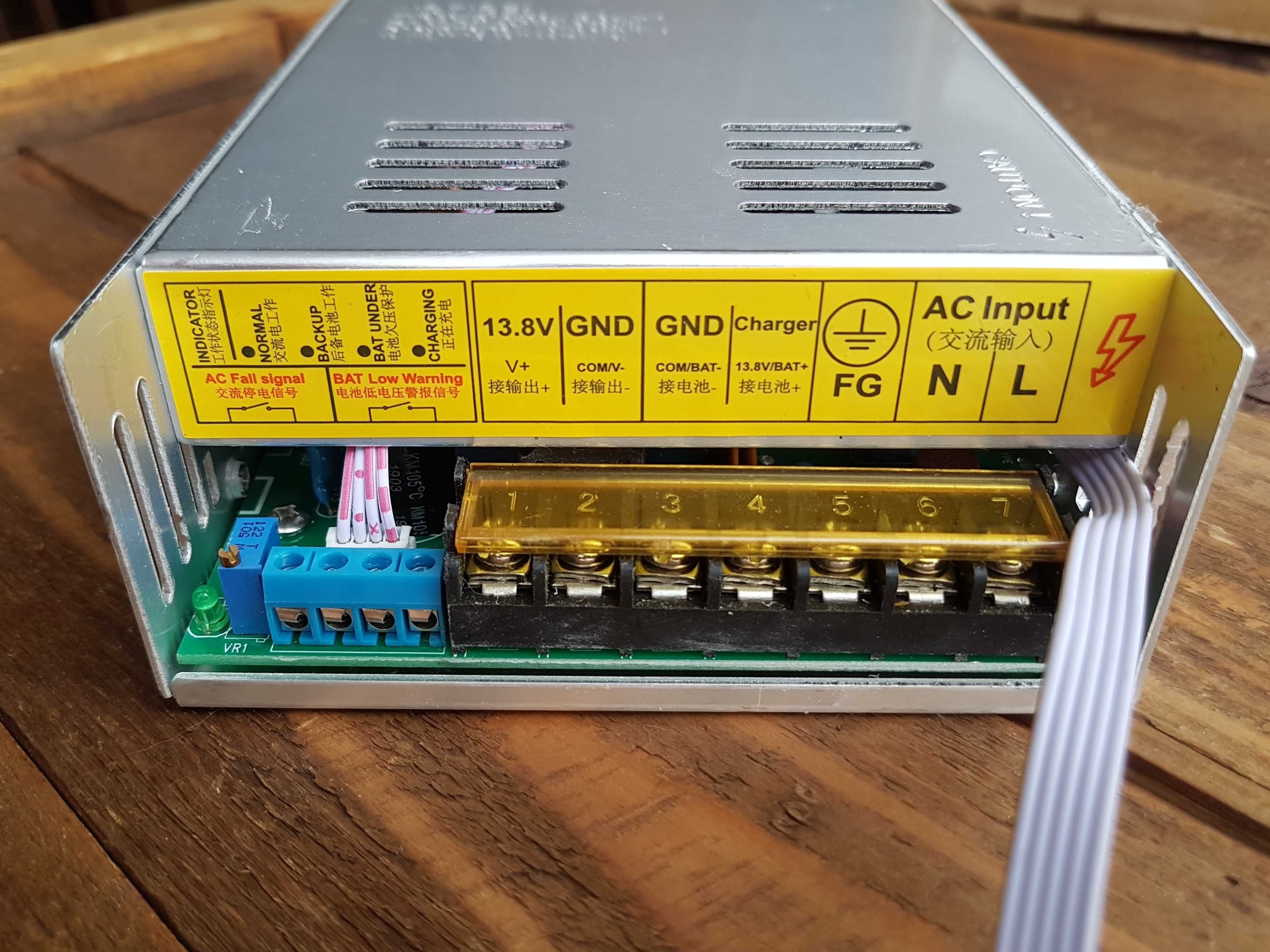 Блок бесперебойного питания 12V 30A.