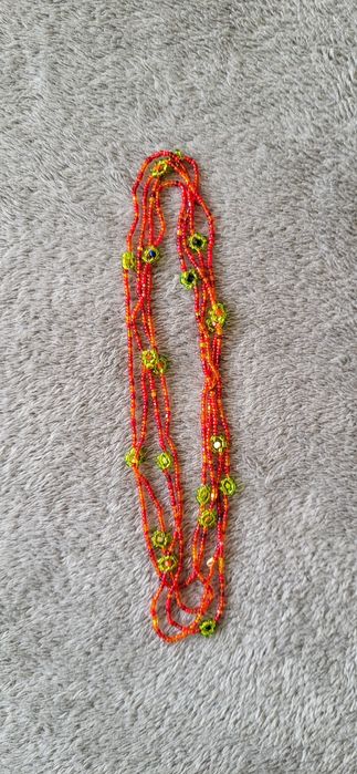 Вироби з бісеру, кольє, джгути