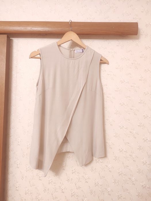 Блуза    бежевая