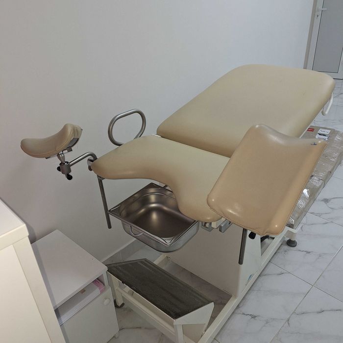 Гінекологічне крісло