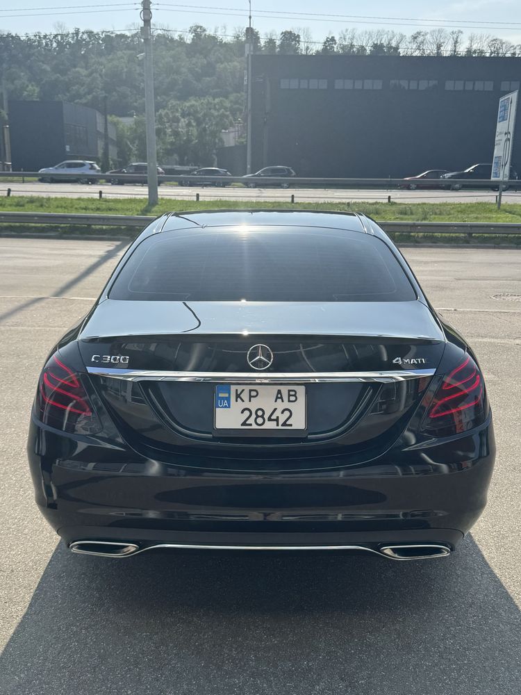 Mercedes С300 2016 год 4matic