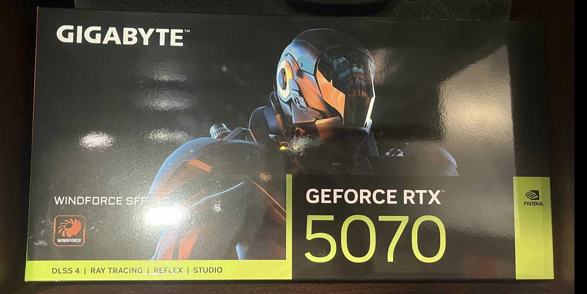 Відеокарта GIGABYTE GeForce RTX 5070 Windforce OC SFF 12G