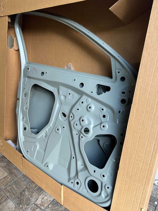 Двері передні ліві Mazda CX-30 нові оригінал