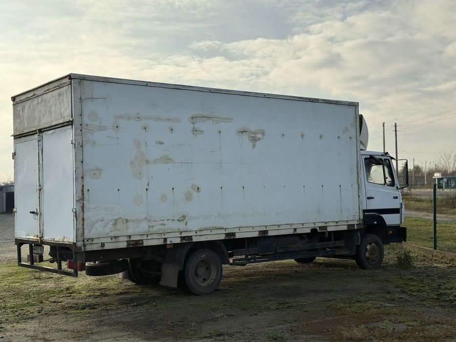 Mercedes 814 1996 4.3 турбодизель