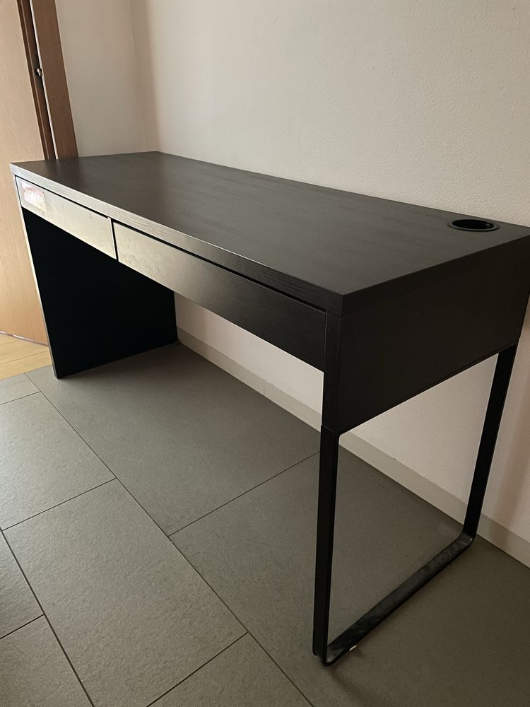 Biurko czarne Ikea