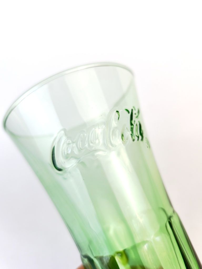 Wysoka szklanka coca-cola szkło barwione w masie zielone kolekcjonersk