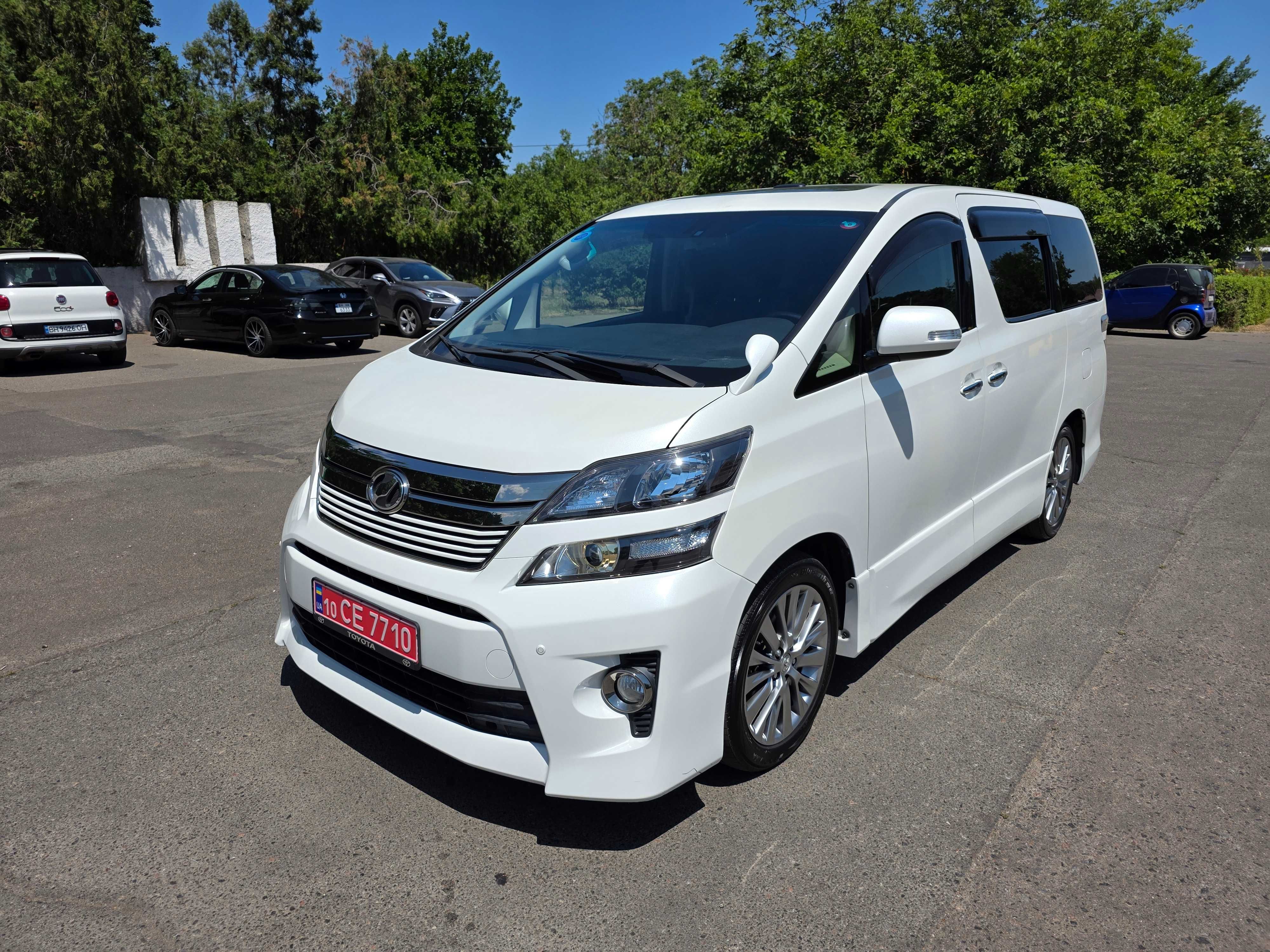 Toyota vellfire '12 Golden Eyes  панорама
