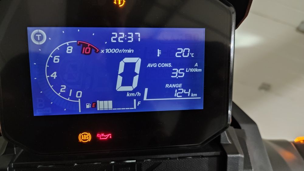 Honda ADV 350 rigorosamente nova