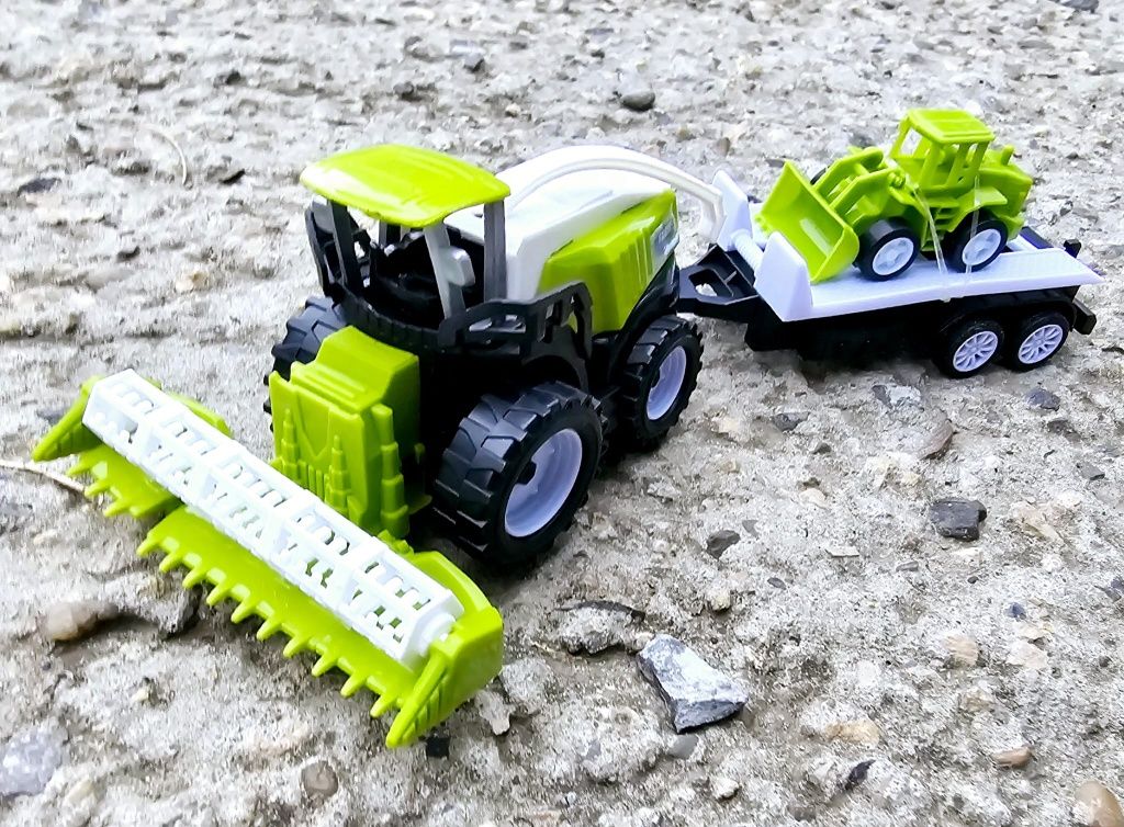 Nowy super zestaw maszyna rolnicza z przyczepką + Traktor - zabawki