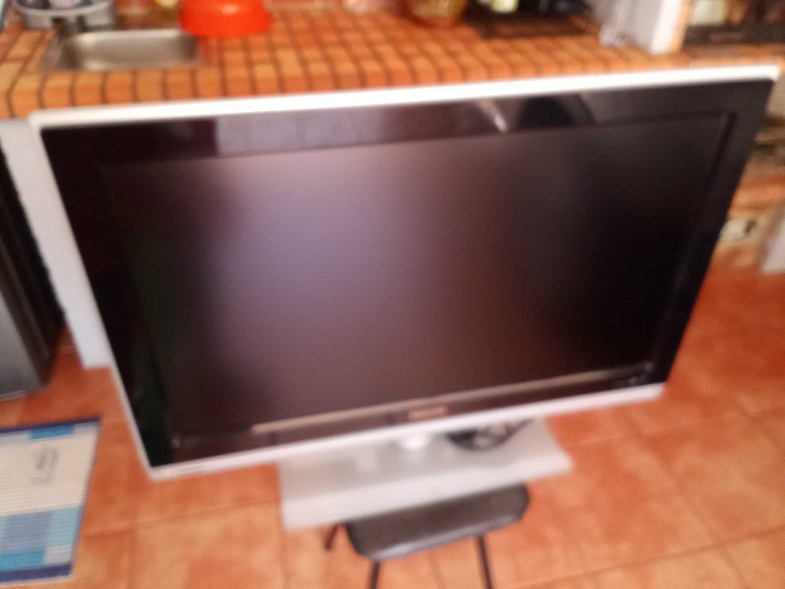 Televisor de marca FHILIPS