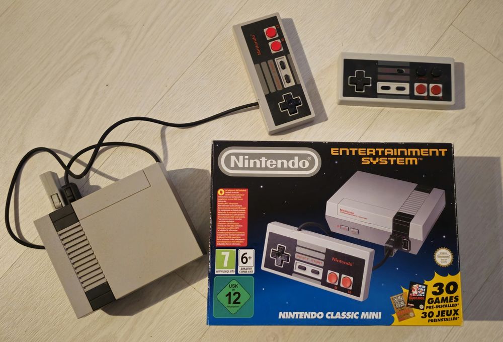 Nintendo Mini NES