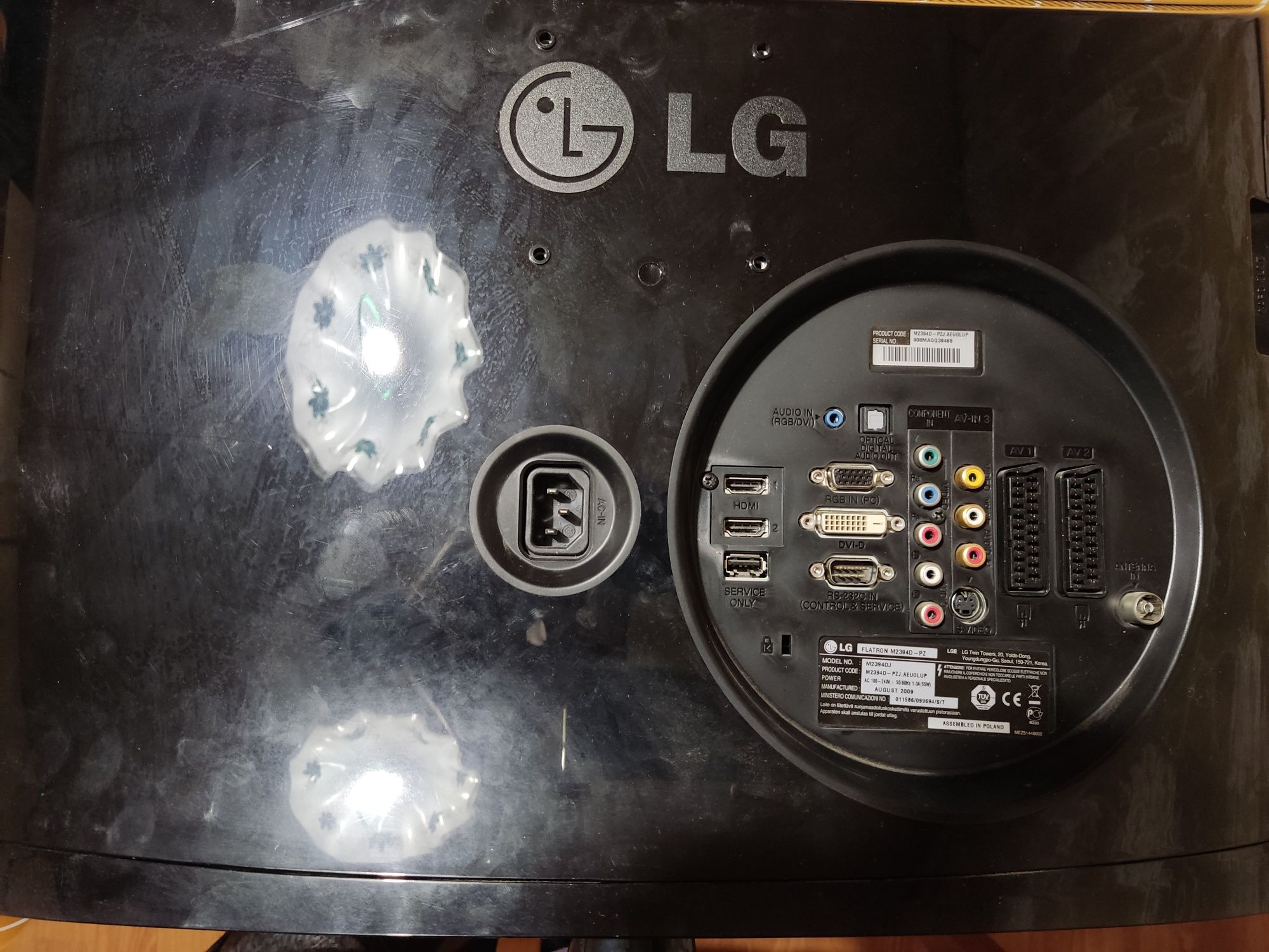 Monitor LG Flatron M2394D
