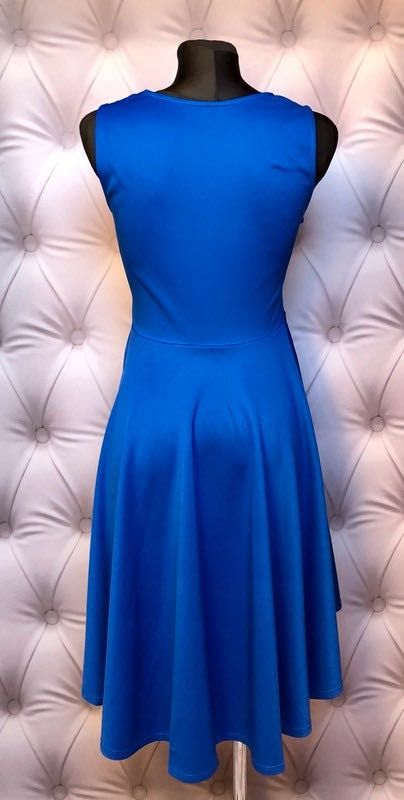 Sukienka niebieska asymetryczna plisowana rękaw L