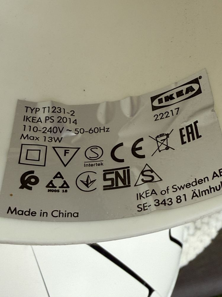 Lampa sufitowa IKEA 35 cm bialo srebrna futurystyczna