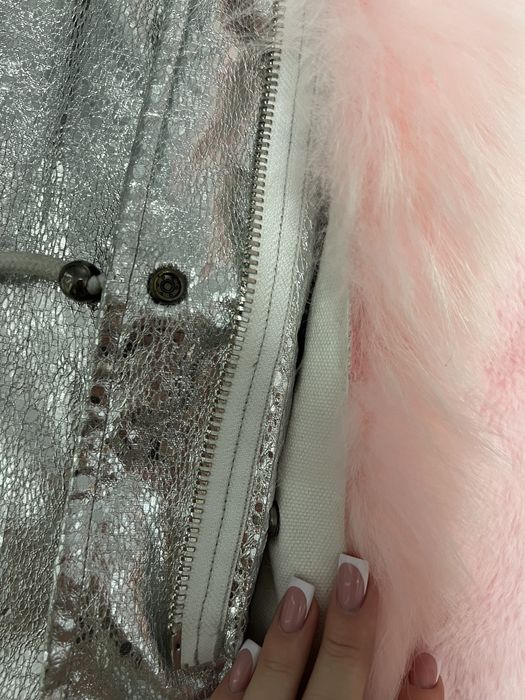 Парка серебро с розовым мехом