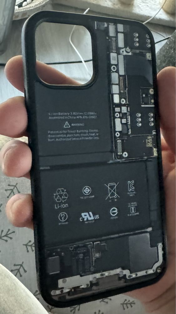 Etui na Iphone 12/12 Pro