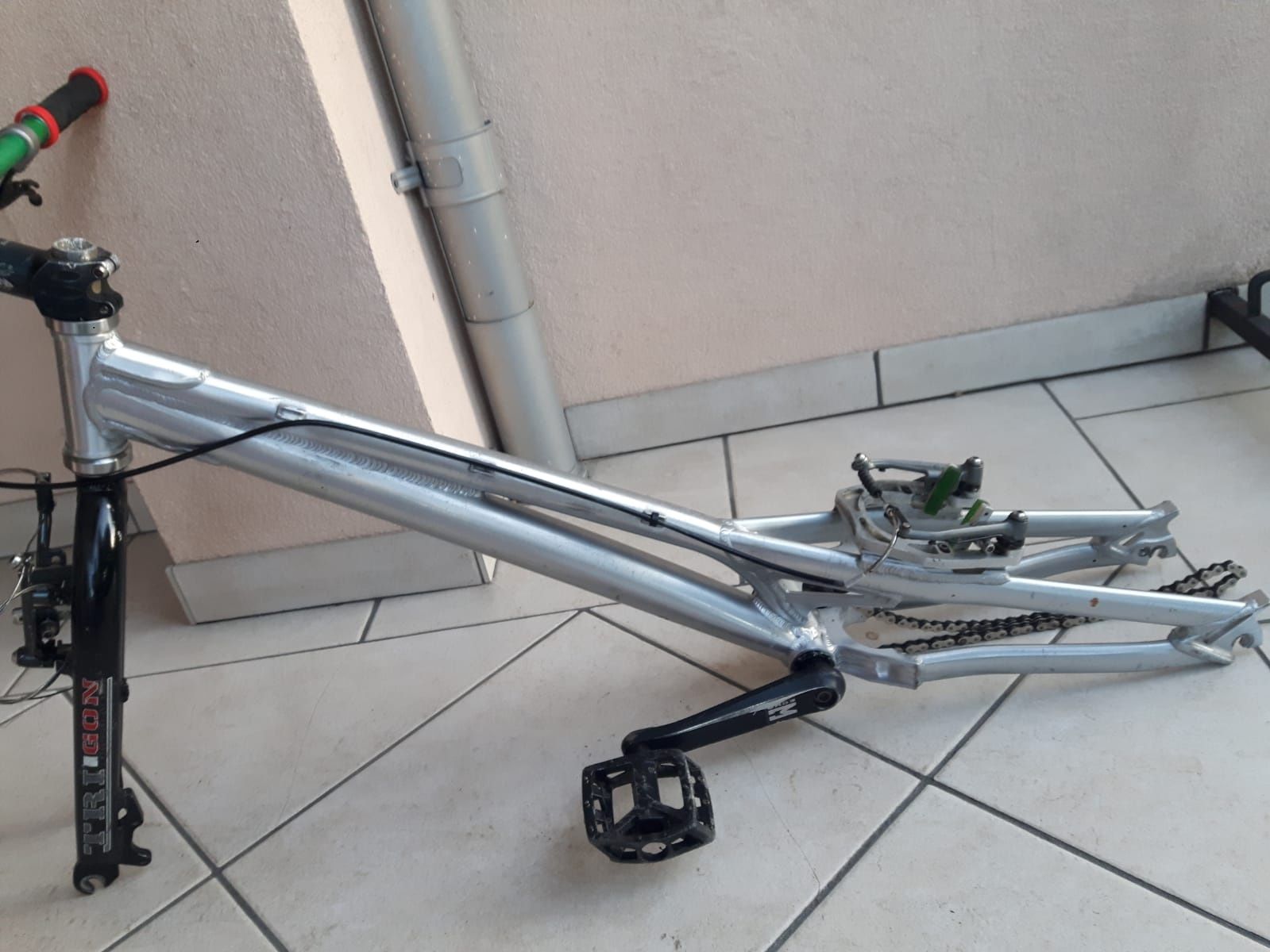 ECHO ZOO! Trial 26"rower-rama z osprzętem trialowy-unikat